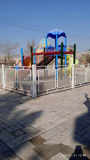 عکس محوطه بازی بچه‌ها