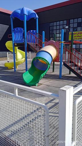 عکس محوطه بازی بچه‌ها