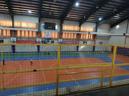 عکس سالن ورزشی اوراز