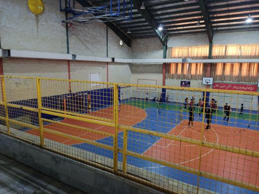 عکس سالن ورزشی اوراز