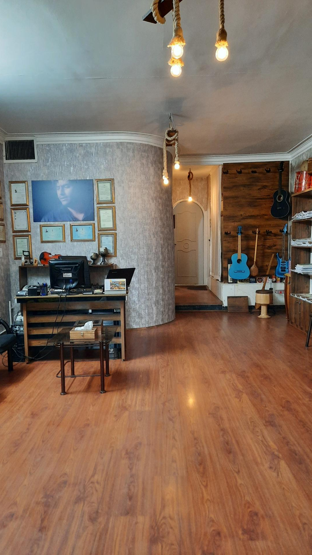 عکس آموزشگاه موسیقی جاوید