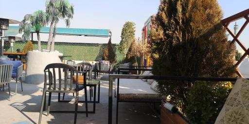 عکس رستوران پارتیکان