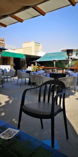 عکس رستوران پارتیکان