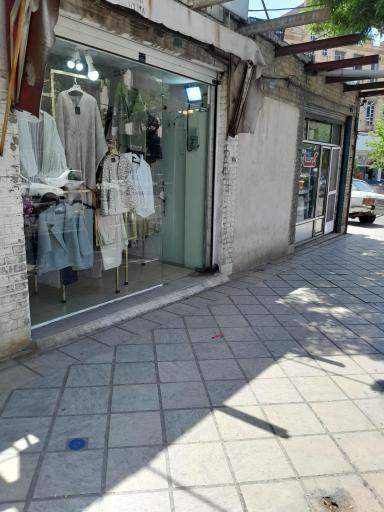 عکس صورتی بوتیک