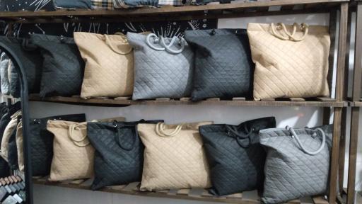 عکس تولیدی کیف تبسم شعبه ۲