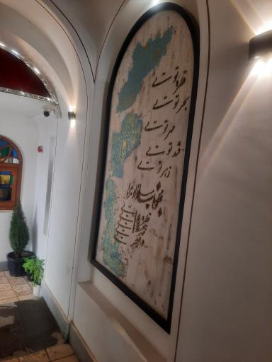 عکس کافه رستوران بزمه