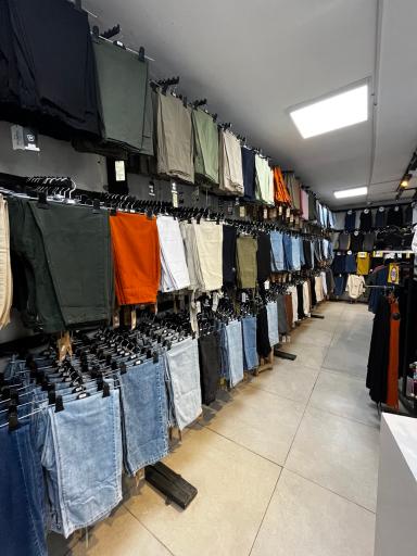 عکس فروشگاه تاپ جین