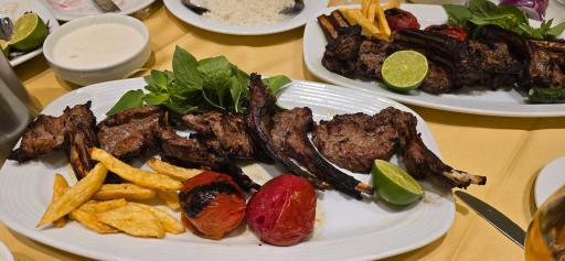 عکس رستوران باباخانی