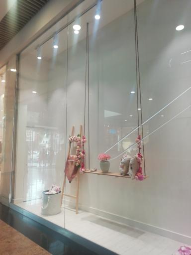 عکس مجتمع تجاری و اداری تشریفات