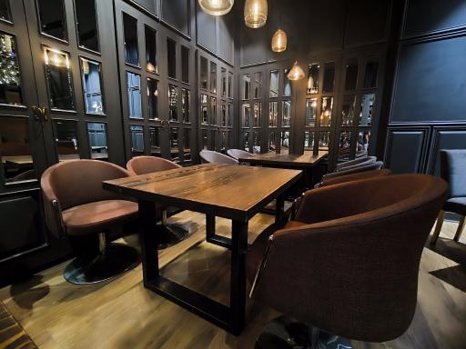 عکس کافه رستوران رزماری