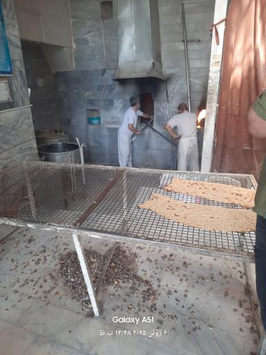 عکس نانوایی سنگک