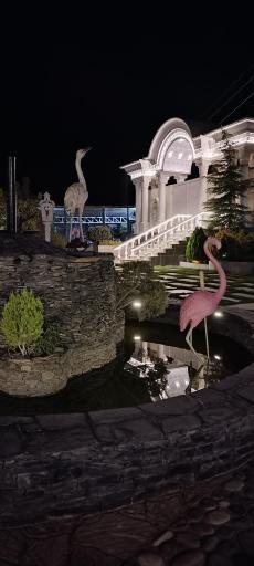عکس باغ عمارت سوفلاور