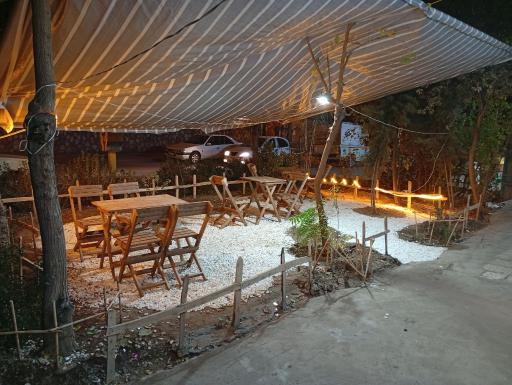 عکس کافه رستوران آرش