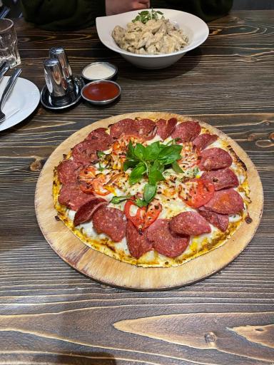 عکس کافه رستوران رزماری