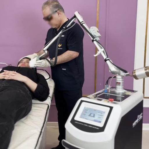 عکس کلینیک پوست  لیزر زیبایی مدیفیکا