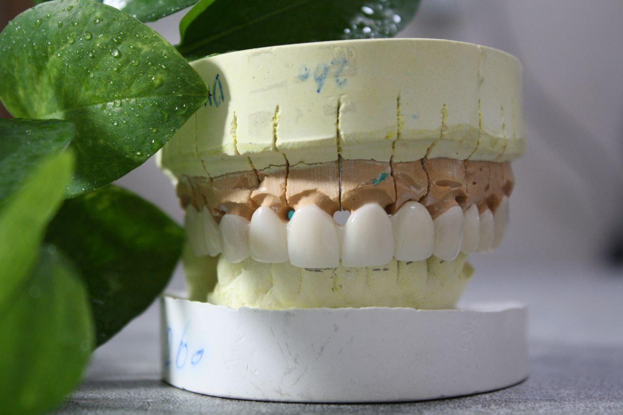 عکس لابراتوار دندانسازی ارسلان دنتال