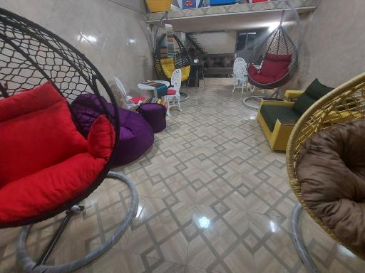 عکس فروشگاه مبلمان خانگی و باغی