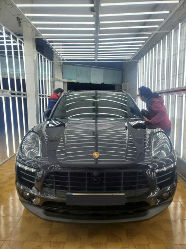 عکس تشخیص رنگ مشهدی نژاد