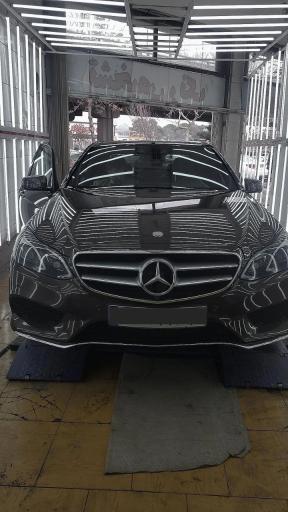 عکس تشخیص رنگ مشهدی نژاد