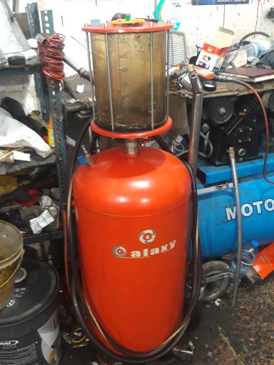 عکس تعویض روغنی محمود