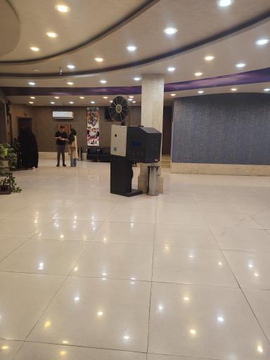 عکس سینما مهتاب رهنان