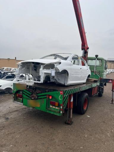 عکس بورس بدنه توکلی