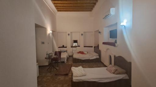 عکس هتل سنتی اسفنجان (خانه تاریخی طاهریان)