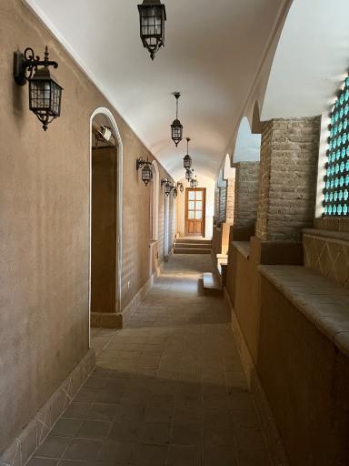 عکس هتل سنتی اسفنجان (خانه تاریخی طاهریان)