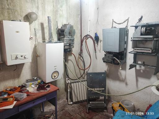 عکس تعمیرگاه پکیج آبگرمک حدادیان