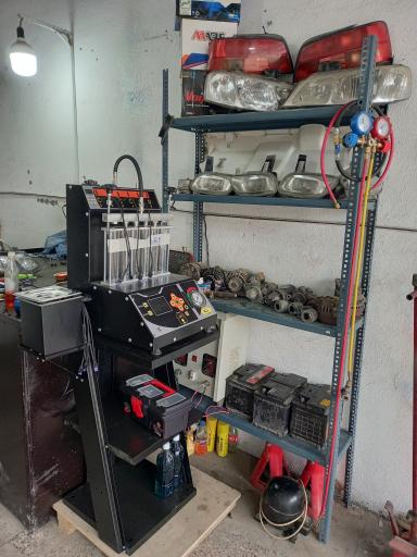 کلینیک تخصصی برق خودرو احمدرضا 