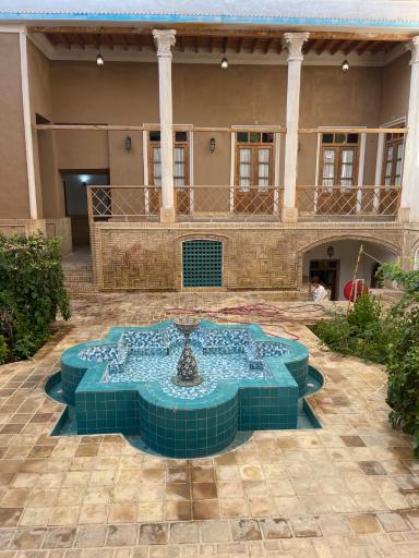 عکس هتل سنتی اسفنجان (خانه تاریخی طاهریان)