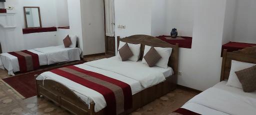 عکس هتل سنتی اسفنجان (خانه تاریخی طاهریان)
