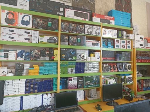 عکس مرکز پخش قطعات و لوازم جانبی