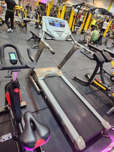 باشگاه بدنسازی انرژی پلاس