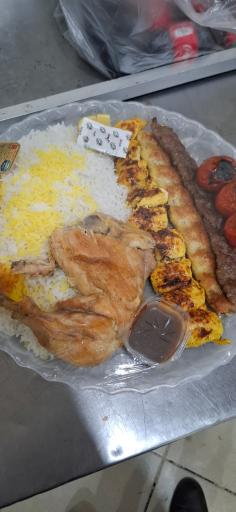 عکس تهیه غذای آماده شهر سبز