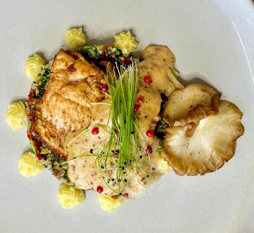 عکس کافه رستوران بنفشه پلاس 