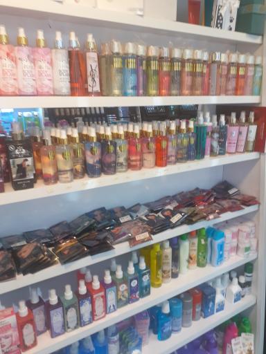 عکس آرایشی و بهداشتی دنیز