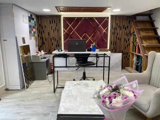 عکس کلینیک ساختمانی هورنو دیزاین