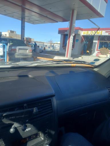 عکس جایگاه بنزین