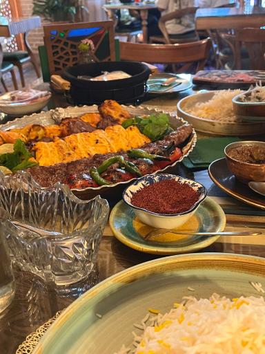 عکس کافه رستوران چاپاری