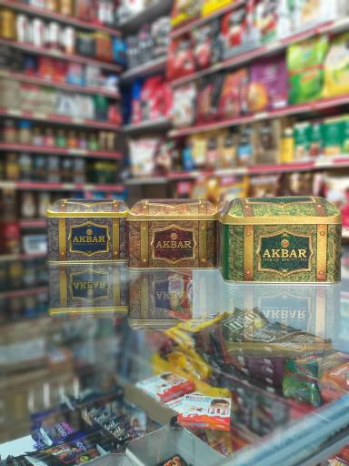 عکس فروشگاه لیاقت