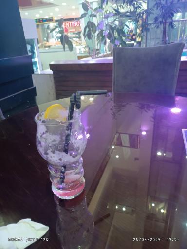 عکس کافی شاپ کنج