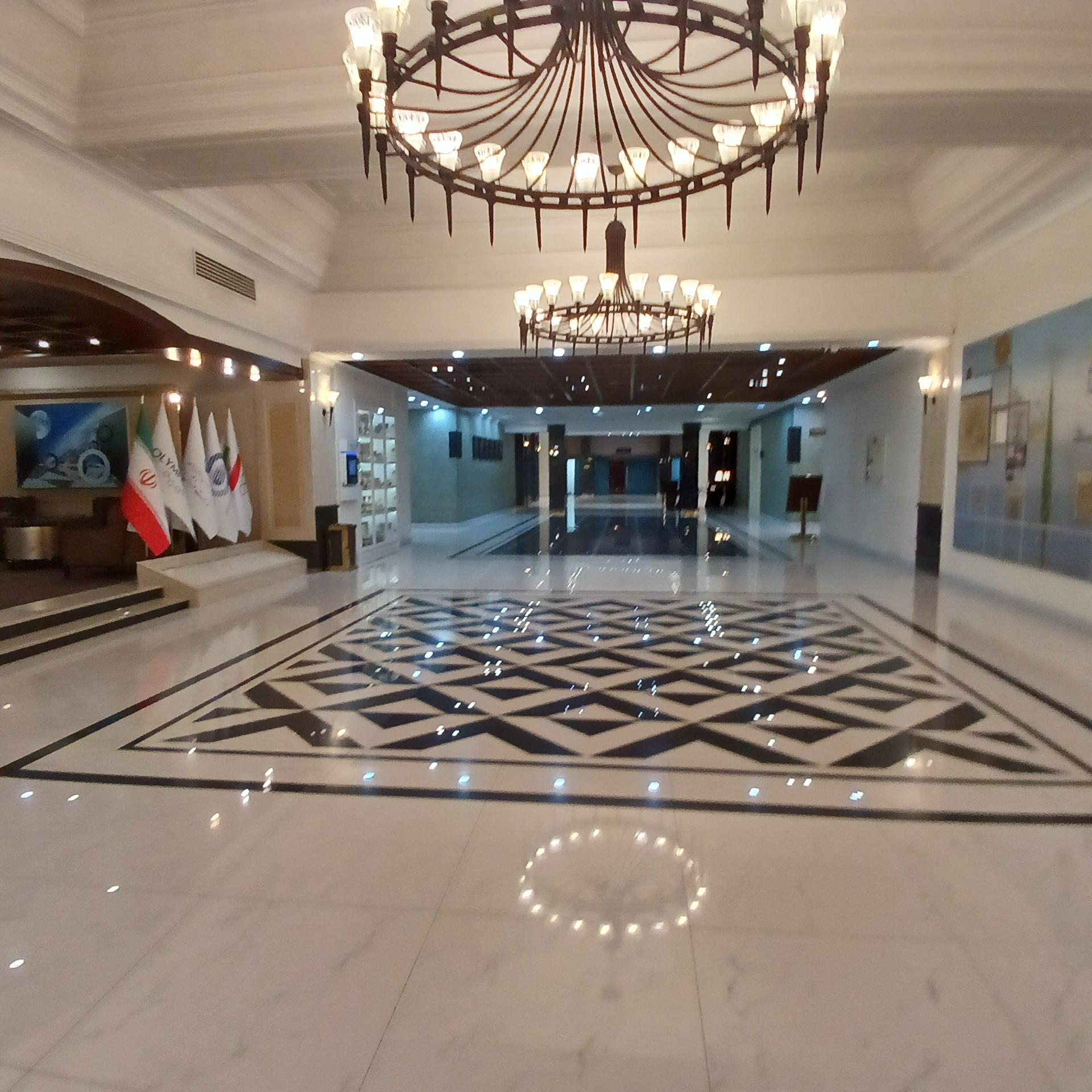 عکس استخر هتل المپیک تهران