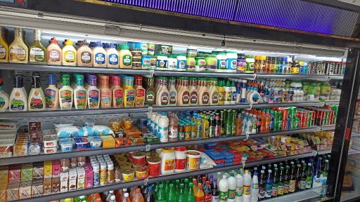 عکس سوپر مارکت و پروتئین پاک