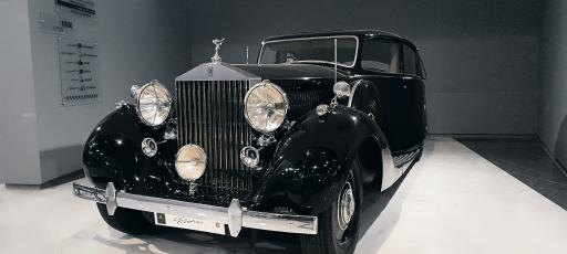 عکس موزه بنزین خانه آبادان