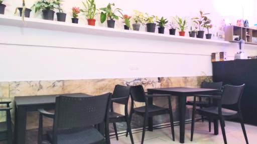 عکس کافی شاپ ماکان