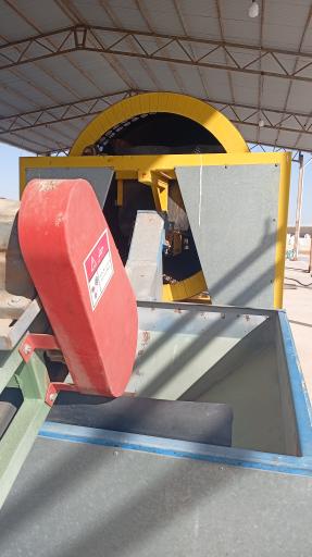 عکس کارخانه فرآوری پسته طاهر
