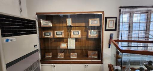 عکس موزه بنزین خانه آبادان