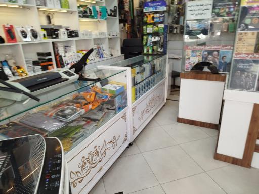 عکس کافی نت و لوازم جانبی موبایل نوین نت