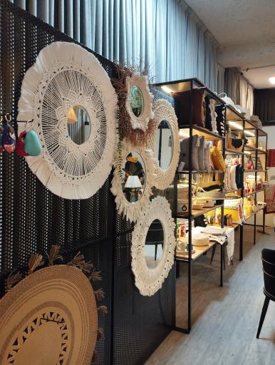 گالری صنایع دستی رستان